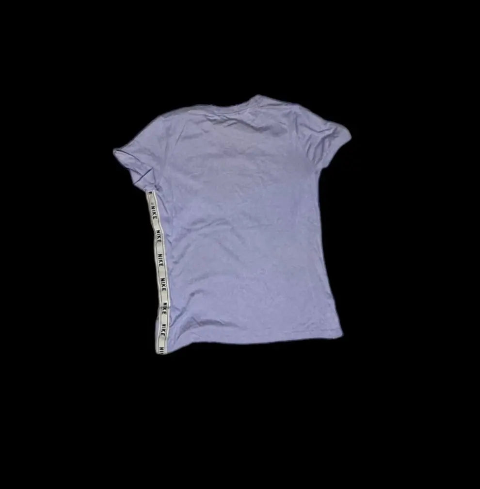 Nike Center Swoosh Size M - Slick Vintage