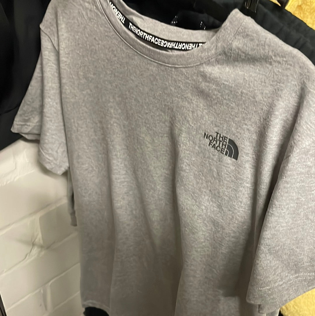 The North Face Tee L