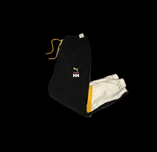 Puma Jogger Size L - Slick Vintage