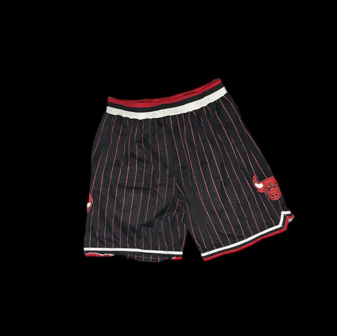 Adidas NBA Bulls Shorts Size XL - Slick Vintage